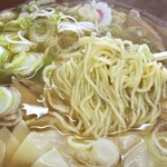 おもだかや - チャーシューメン（わんたん５個トッピング・ネギ山）