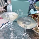 Tiffany Blue Box Café - 