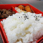 よっちゃん - ご飯大盛り 無料サービス