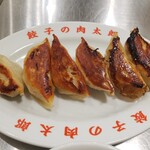 餃子の肉太郎 - 