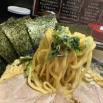 家系ラーメン頂㐂家 - 