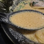 家系ラーメン頂㐂家 - 