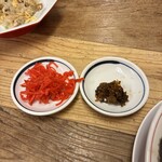 福間ラーメンろくでなし - トッピング(紅生姜・高菜味噌)