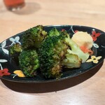 ゆにゆも - ブロッコリー炭火焼きうにじゃんマヨネーズ