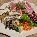 SALVATORE CUOMO & BAR - 