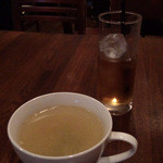navi cafe - セットで付いてくるスープと飲み物