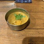 よすが舎 - ミニカレー　月替りバターチキンカレー