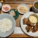 食堂サムシン - 唐揚げ定食　1280円