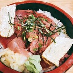 芳すし - ランチちらし600円(2017年)