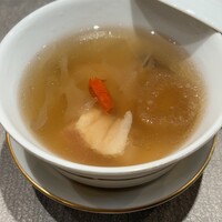 ON the TABLE CHINESE - 