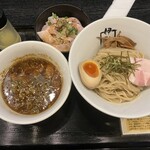 伊駄天 - つけ麺と炙り叉焼めし