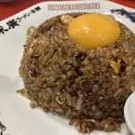 末廣ラーメン本舗 - ﾊｰﾌ焼きめし(黄身乗せ)