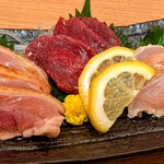 九州料理専門店 さくら島酒場 - 馬刺しと赤地鶏のたたき