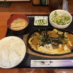 ろばた さりけ - かつ玉定食900円