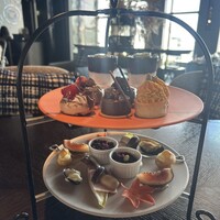 DINING & BAR TABLE 9 TOKYO - 