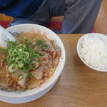 来来亭 - ラーメン+小ごはん