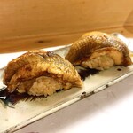 穴子料理と地酒 浅草 川井 - 煮穴子の握り