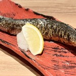 山 ワンランク上の世界の山ちゃん 赤坂見附店 - 秋刀魚の原始焼き