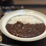 日本料理 TOBIUME - ⑨"縁咖啀"
      〇伊勢海老＆玉葱＆人参＆生姜＆大蒜入り咖