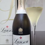 日本料理 TOBIUME - ランソン・ブラン・ド・ブラン
      NV（シャンパーニュ、フランス）
      葡萄品種：シャルドネ 100%