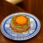 324864437 - 究極の炙りユッケ