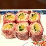 焼肉 にくだらけ - 田村牛炙りとろたく寿司