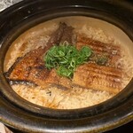 なきざかな - うなぎの土鍋ご飯