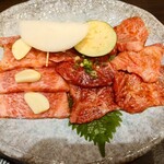 炭火焼肉 大歓 - 赤身三種盛り