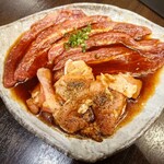 炭火焼肉 大歓 - 上ミスジ + 鶏もも