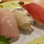 駿河湾朝獲れ回転寿司のぶちゃん - 