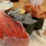 駿河湾朝獲れ回転寿司のぶちゃん - 