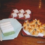 徳也茶喫館 - 2006年の雪花糕90元､荷花酥90元､桂花涼糕90元
