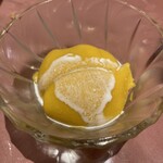 獅門酒楼 - マンゴープリン