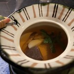 324872761 - 松茸と和牛トロ煮の土瓶蒸し