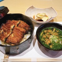 日本料理 山崎 - ⚫︎煮鰻の蒲焼丼 椿(一尾・大盛り)
                    ⚫︎鰻真丈と肝のお椀