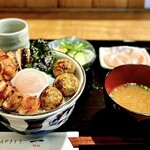 炭火やきとり 一 - 『焼鳥丼』ご飯大盛り