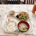 九麗瑠 - レバニラ炒め