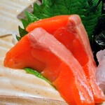 完全個室×海鮮和食 新鮮組 - 魚河岸直送のお造り4種盛り合わせのサーモン