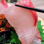完全個室×海鮮和食 新鮮組 - 魚河岸直送のお造り4種盛り合わせのブリリフト