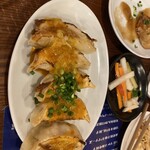 ウレシイ餃子バル リバール - 