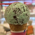 サーティワンアイスクリーム - 料理写真:チョコミントを日本に持ち込んだのはサーティワンとテレビでやってました♪