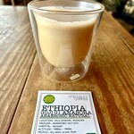 カフェ トコシエ - ミルクブリュー(この日はエチオピアのアナエロビックナチュラルプロセス)