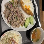 本格タイ料理バル プアン - 