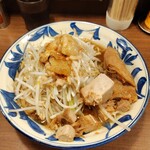 豪麺 マルコ - ラーメン880円。