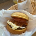 フレッシュネスバーガー - 料理写真:
