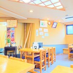 やぶ善 - 店内中央。