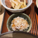 ひげ勘 - シラスおろし。