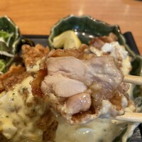 味工房まんま 別館 - ジューシーで新鮮な国産朝どり？もも肉