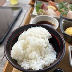 館山なぎさ食堂 - 千葉産のコシヒカリ。白米。