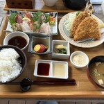 館山なぎさ食堂 - 手仕込み鯵のフライ御膳。ボリューム満点。
